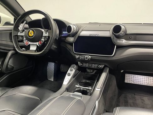 Used 2020 Ferrari GTC4Lusso T RWD image 25
