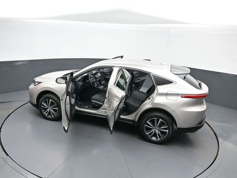 Certified 2023 Toyota Venza LE AWD/4WD image 43