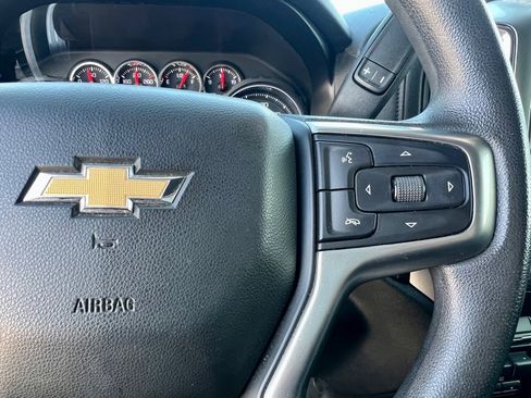 Used 2019 Chevrolet Silverado 1500 LT image 31