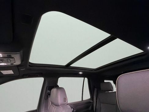 Certified 2022 Chevrolet Tahoe RST w/ Sport Performance Package RWD image 25