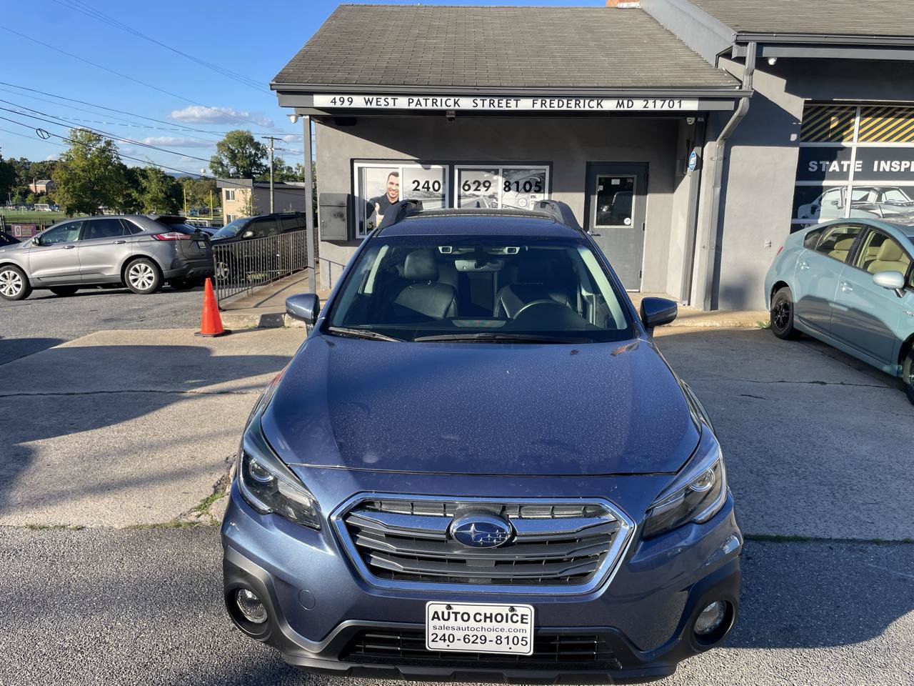 Used 2018 Subaru Outback 2.5i Limited AWD/4WD image 3