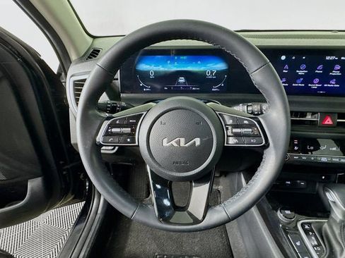 Used 2024 Kia Seltos EX AWD/4WD image 11