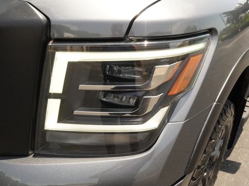 Used 2021 Nissan Titan PRO-4X w/ Pro-4x Convenience Package AWD/4WD image 35