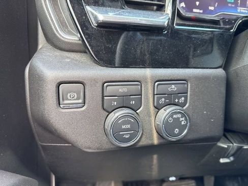 Used 2025 Chevrolet Silverado 1500 LT w/ Work Truck Package AWD/4WD image 28