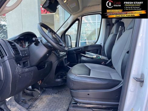 Used 2024 RAM ProMaster 2500 w/ Convenience Group image 12