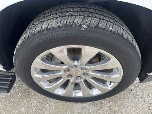 Used 2023 Chevrolet Tahoe Premier w/ Premium Package 2 image 17