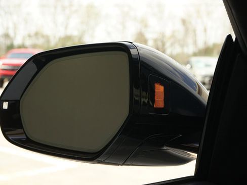 Used 2021 Lamborghini Urus image 22