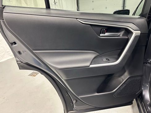 Used 2025 Toyota RAV4 XLE w/ Convenience Package image 40