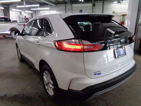 Certified 2024 Ford Edge SEL w/ Convenience Package AWD/4WD image 4