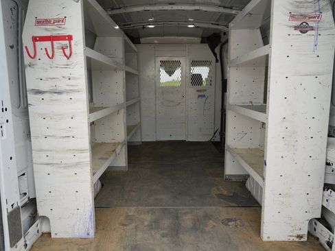 Used 2023 Ford Transit 250 Medium Roof RWD image 22
