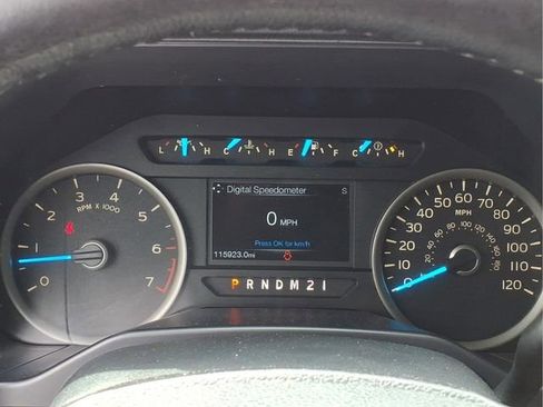 Used 2015 Ford F150 XLT w/ Equipment Group 301A Mid AWD/4WD image 14