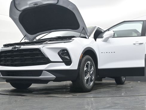New 2026 Chevrolet Blazer LT FWD image 41