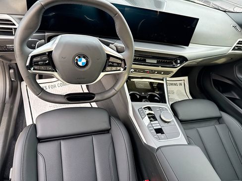 Used 2025 BMW 230i Coupe image 17