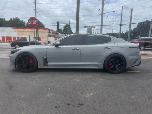 Used 2018 Kia Stinger GT2 AWD/4WD image 3