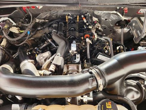 Used 2022 Ford Expedition Limited image 32