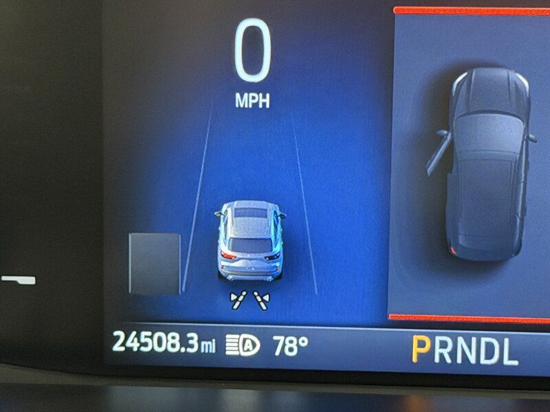 Used 2023 Ford Escape ST-Line w/ Tech Pack #1 FWD image 5