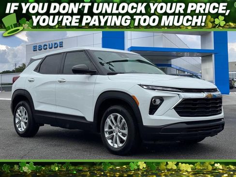 Used 2024 Chevrolet TrailBlazer LS w/ LS Convenience Package image 1