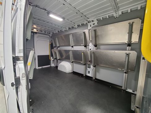 Used 2023 RAM ProMaster 3500 w/ Driver Convenience Group FWD image 10