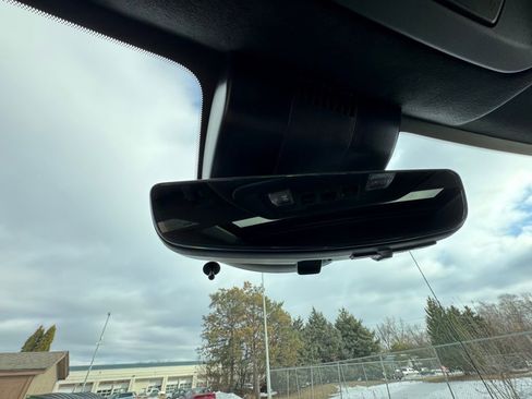 Used 2024 GMC Sierra 1500 Denali Ultimate image 34