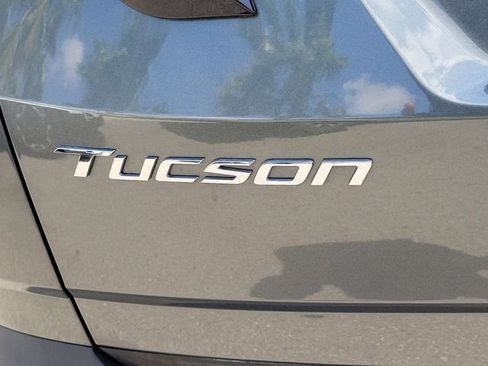 Certified 2022 Hyundai Tucson Limited AWD/4WD image 29