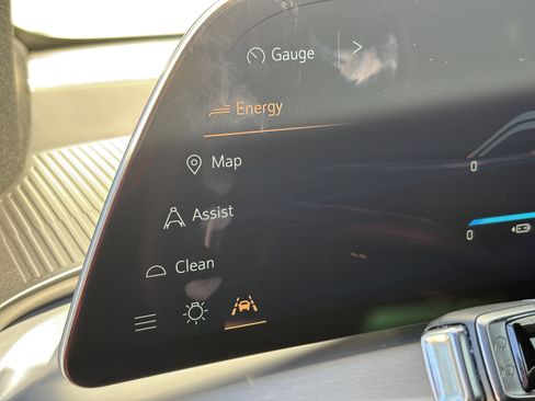 Used 2026 Cadillac Vistiq Luxury AWD/4WD image 23