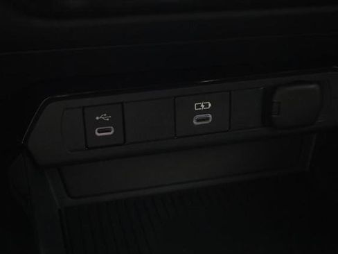 Certified 2024 Toyota Prius XLE AWD/4WD image 16