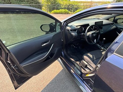 Used 2021 Toyota Corolla SE FWD image 32