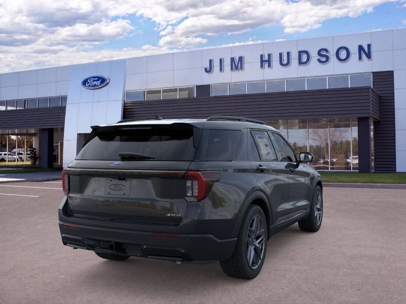New 2026 Ford Explorer ST-Line w/ ST-Line Street Pack AWD/4WD image 8