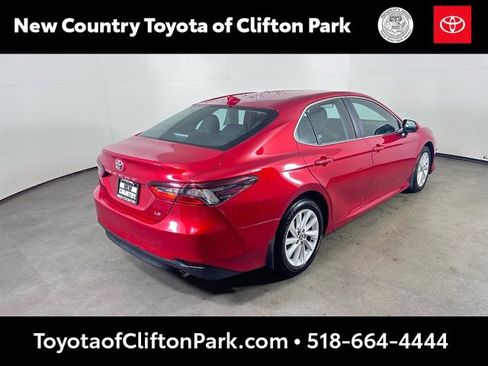 Used 2023 Toyota Camry LE image 3