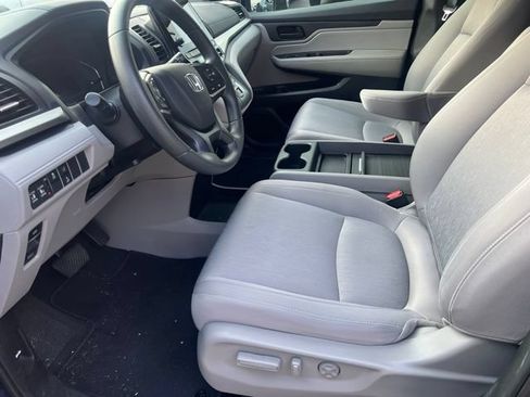 Used 2019 Honda Odyssey EX image 9