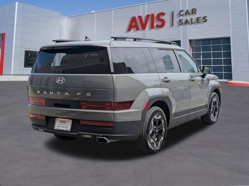 Used 2025 Hyundai Santa Fe SEL image 6