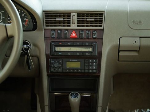 Used 1999 Mercedes-Benz C 280 Sedan image 31