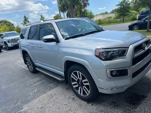 Used 2019 Toyota 4Runner Limited AWD/4WD image 2
