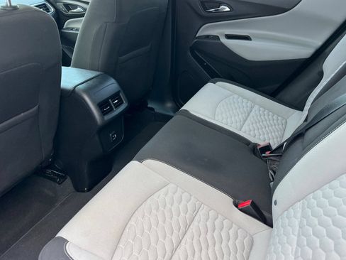 Used 2019 Chevrolet Equinox LT AWD/4WD image 9