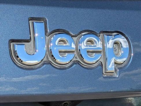 Used 2020 Jeep Grand Cherokee Overland image 22