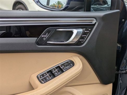 Used 2019 Porsche Macan S image 10