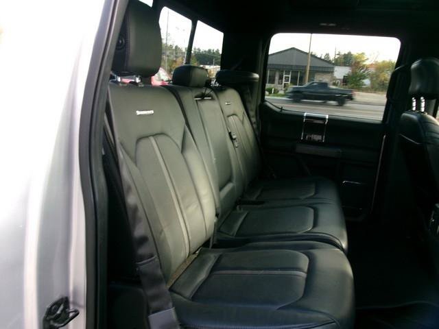 Used 2015 Ford F150 Platinum w/ Equipment Group 701A Luxury AWD/4WD image 31