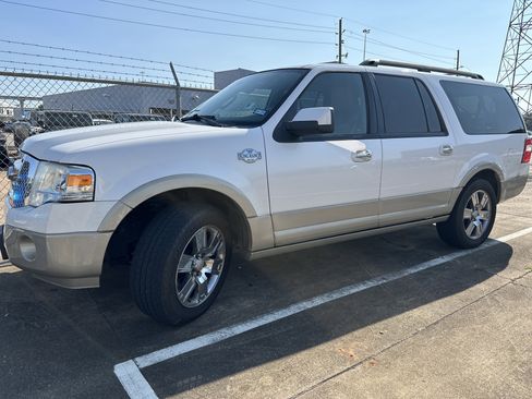 Used 2010 Ford Expedition EL 2WD image 9