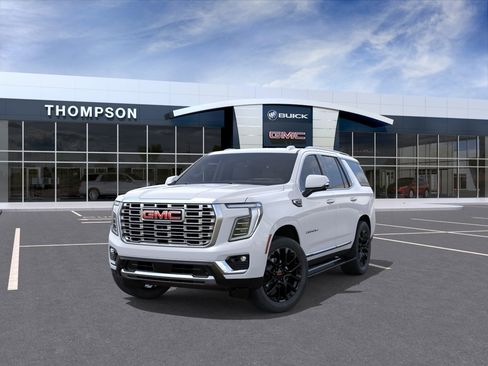 New 2026 GMC Yukon Denali w/ Sun & Power Step Package AWD/4WD image 32