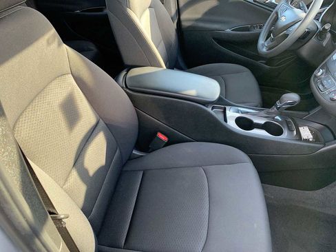 Certified 2021 Chevrolet Malibu LS image 25