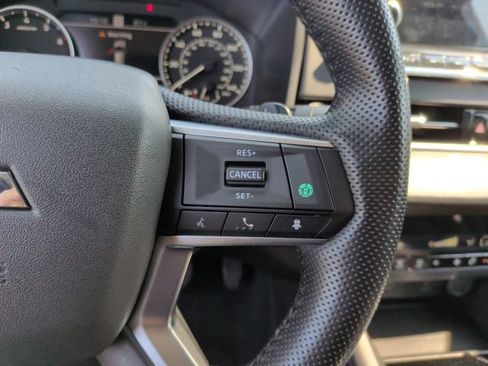 Used 2024 Mitsubishi Outlander SE AWD/4WD image 15