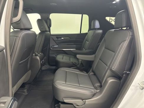 New 2026 Chevrolet Traverse LT w/ LPO, Floor Liner Package AWD/4WD image 26