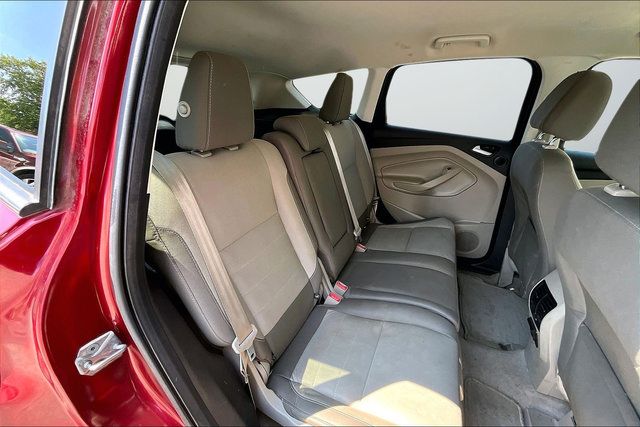 Used 2016 Ford Escape SE w/ Equipment Group 201A FWD image 15
