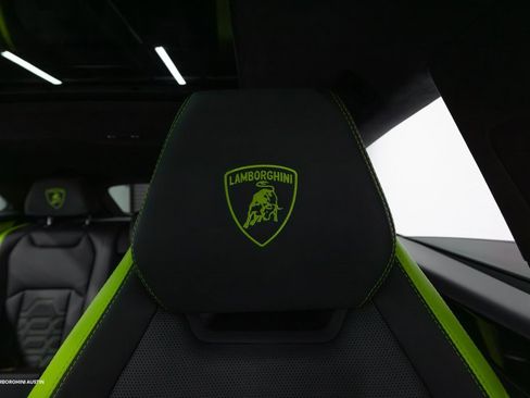 New 2025 Lamborghini Urus SE image 36