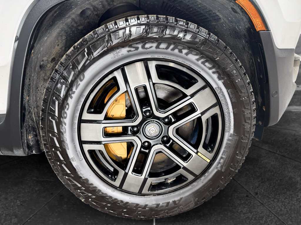 Used 2023 Rivian R1S Adventure Quad AWD/4WD image 36