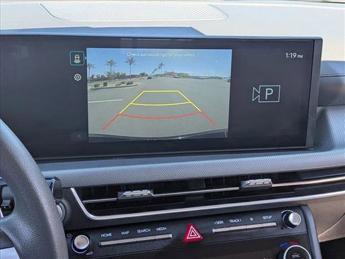 Used 2025 Hyundai Sonata SEL FWD image 12