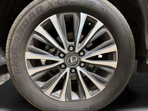 Used 2025 Lexus LX 600 4WD w/ Interior Upgrade Package image 33