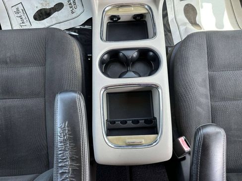 Used 2015 Dodge Grand Caravan SXT FWD image 22