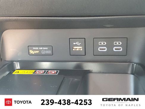 New 2025 Toyota Camry SE w/ Convenience Package FWD image 30