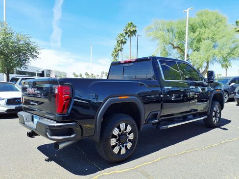 Certified 2025 GMC Sierra 2500 Denali image 5